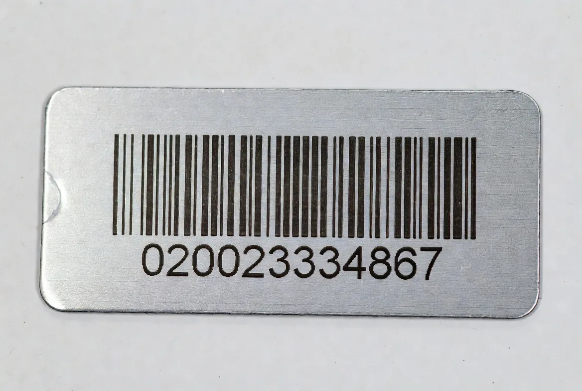 Metal-look asset tag sample